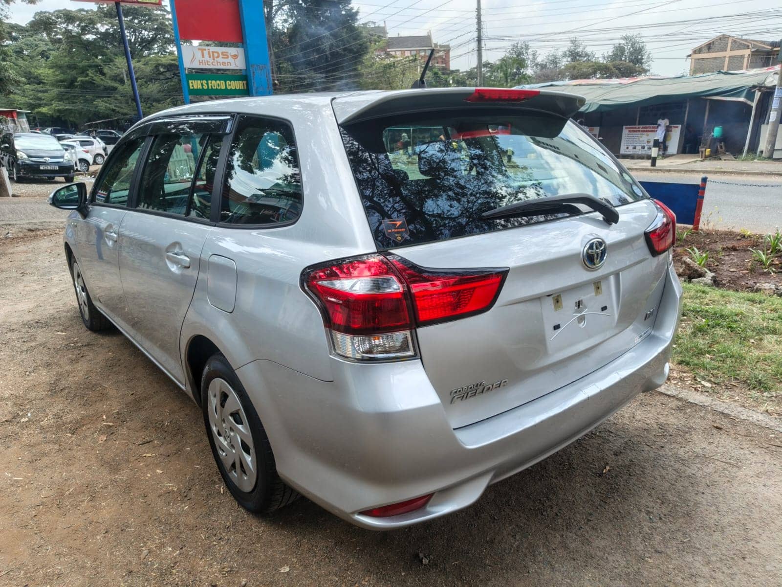 Car photo 6