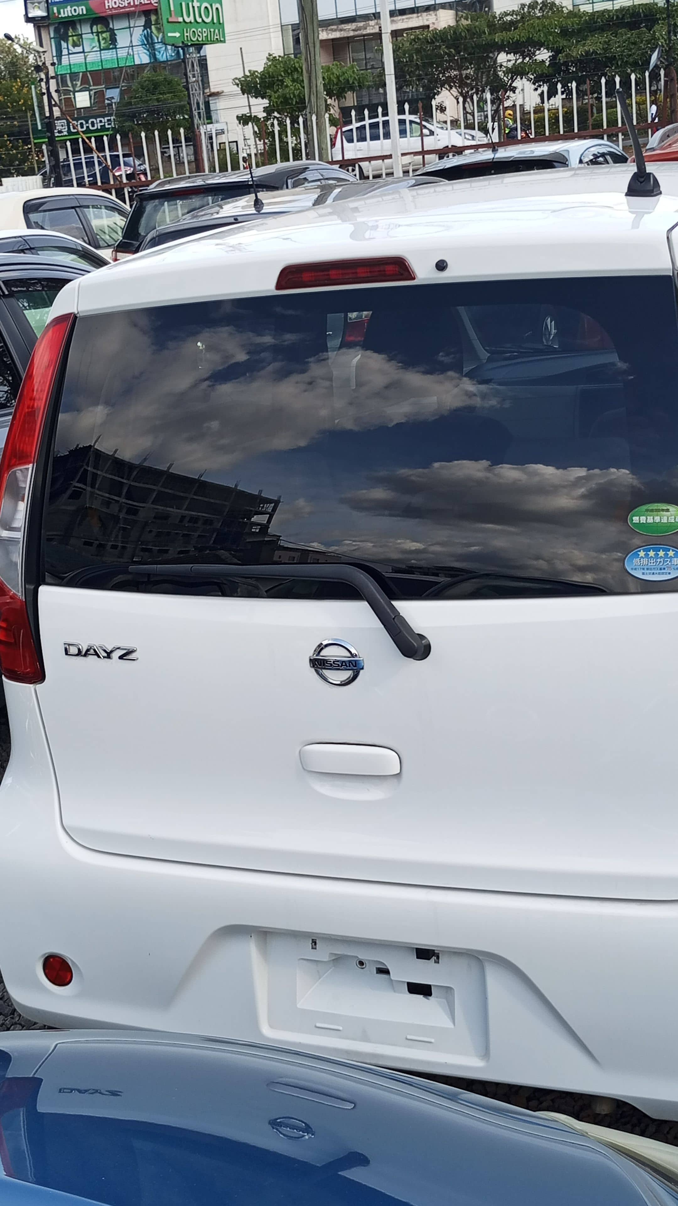 Car photo 6
