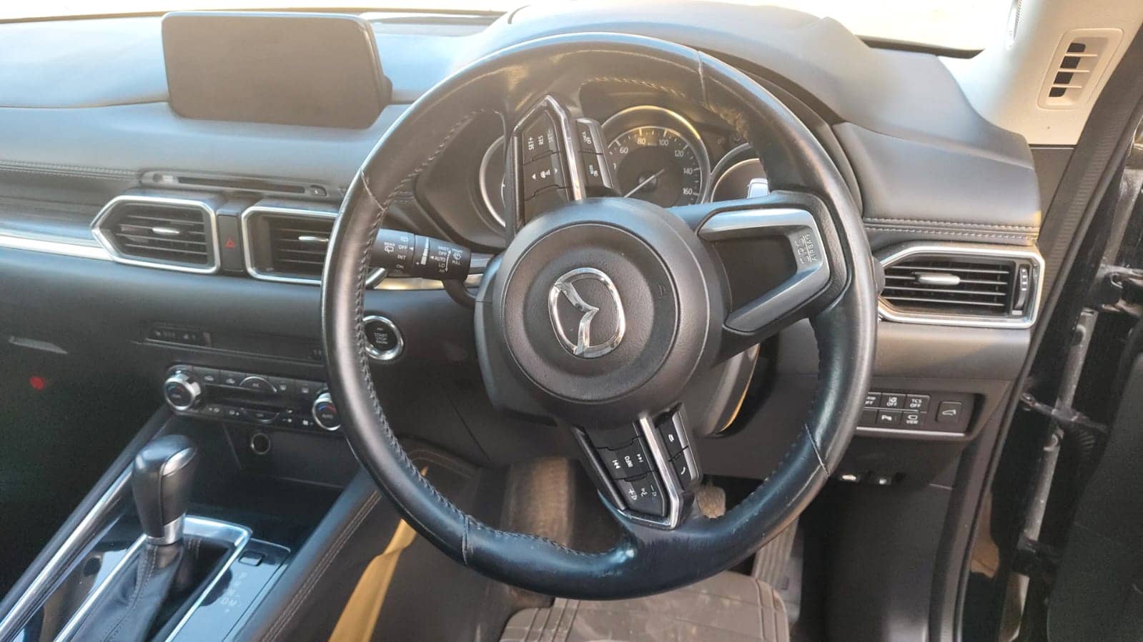 Car photo 5