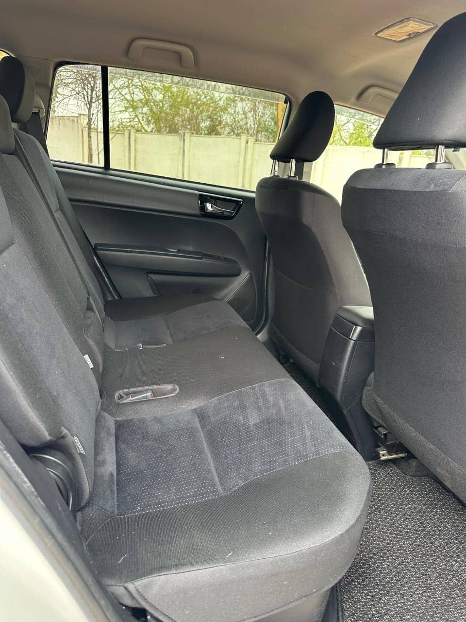 Car photo 6