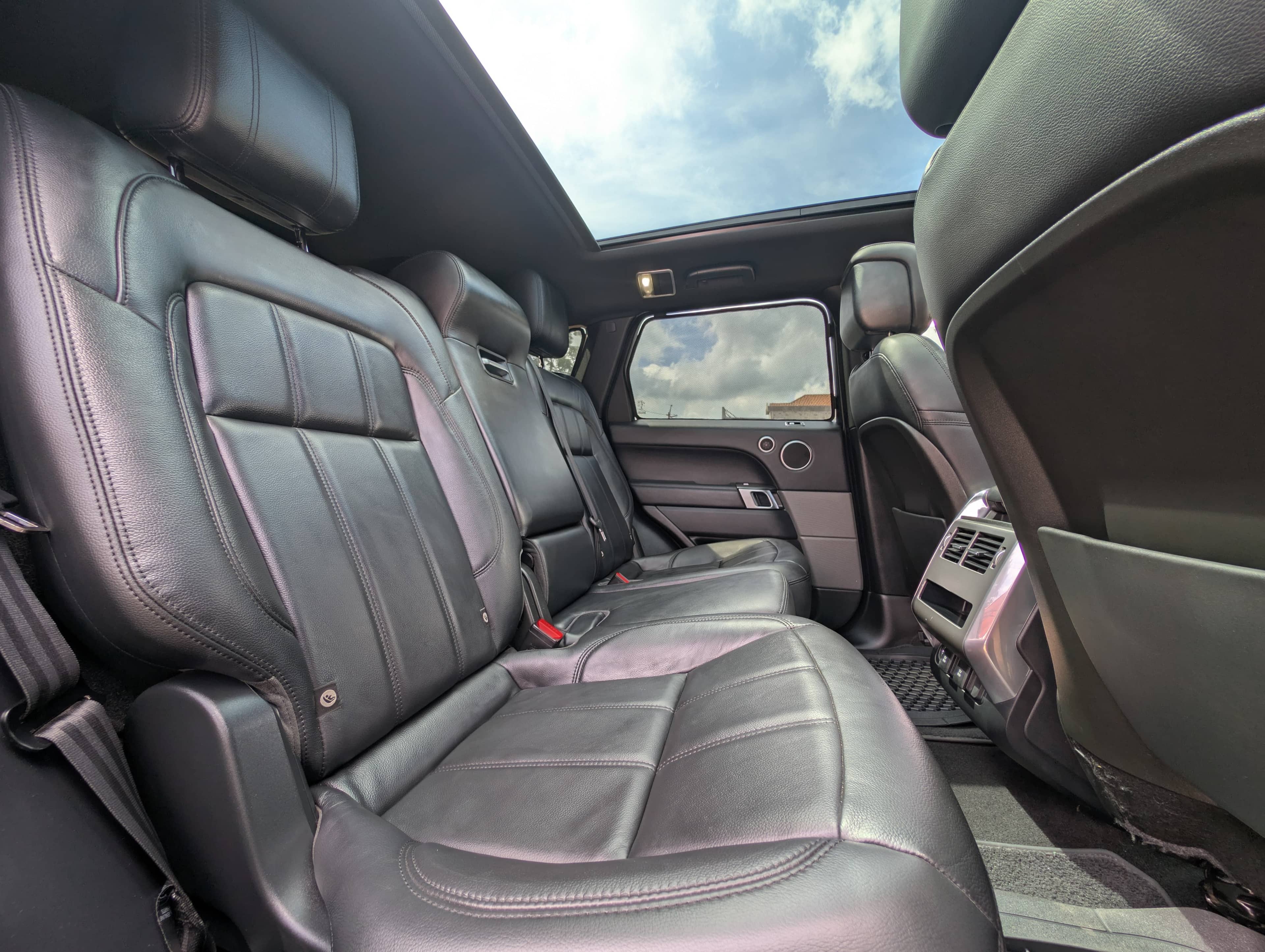 Car photo 7