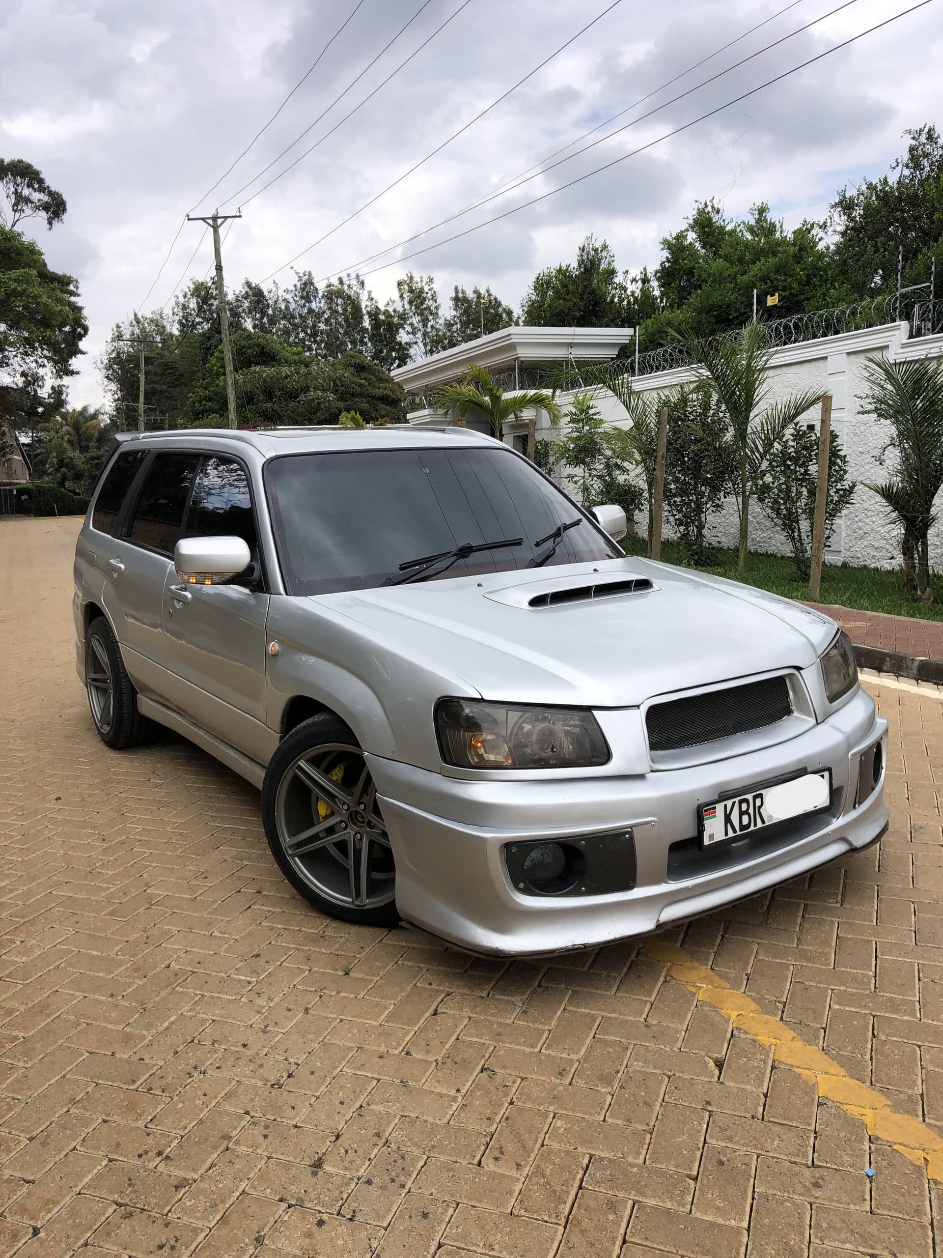 Car photo 5