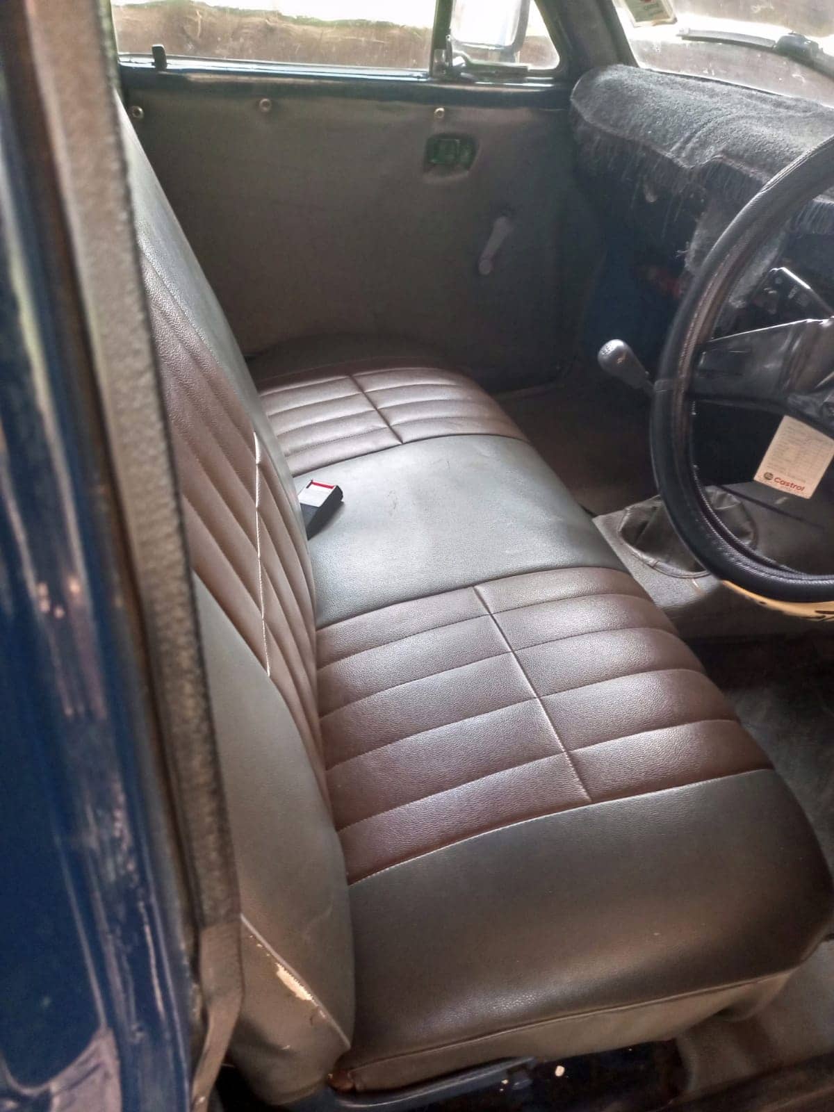 Car photo 8