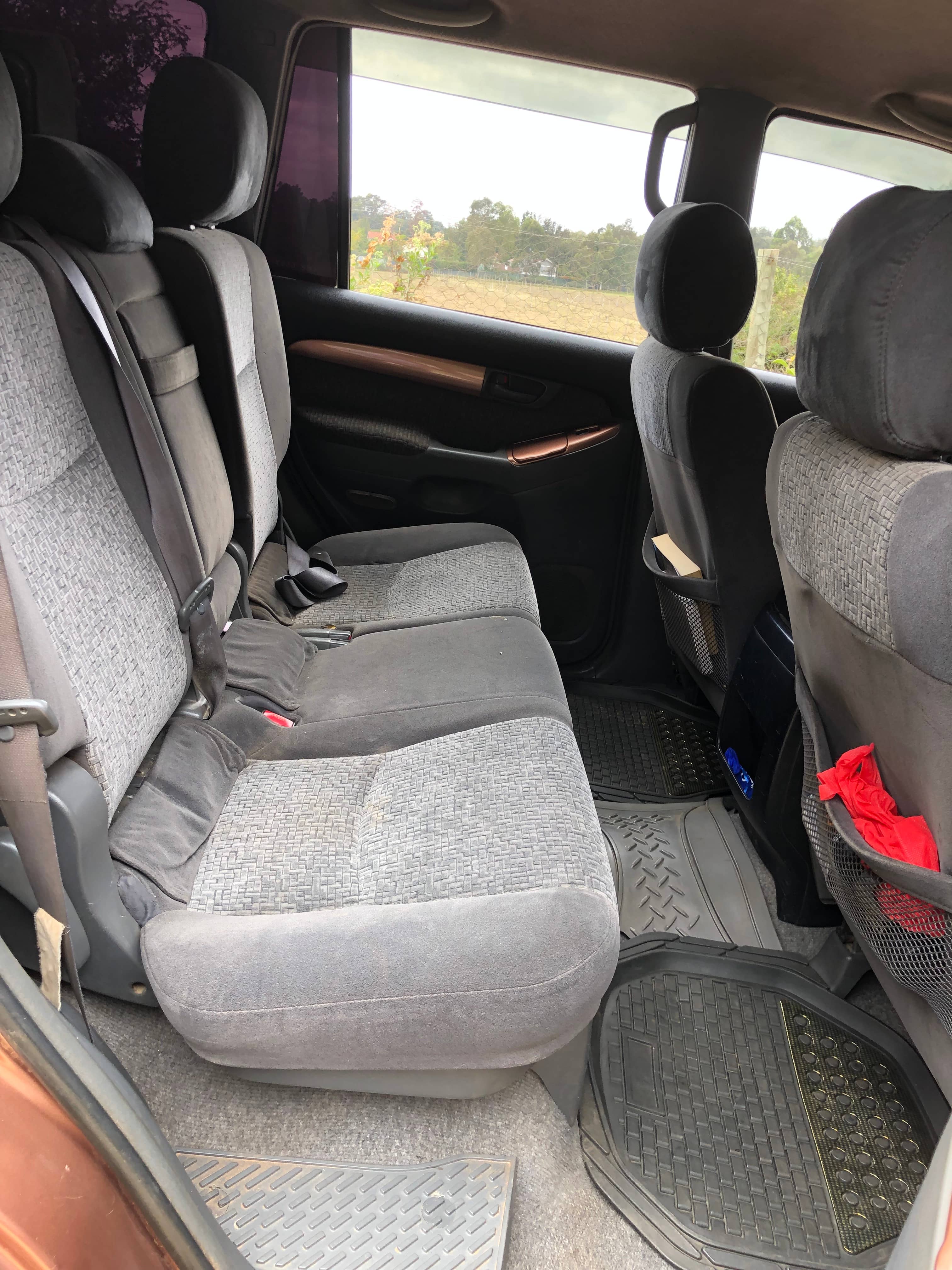 Car photo 10