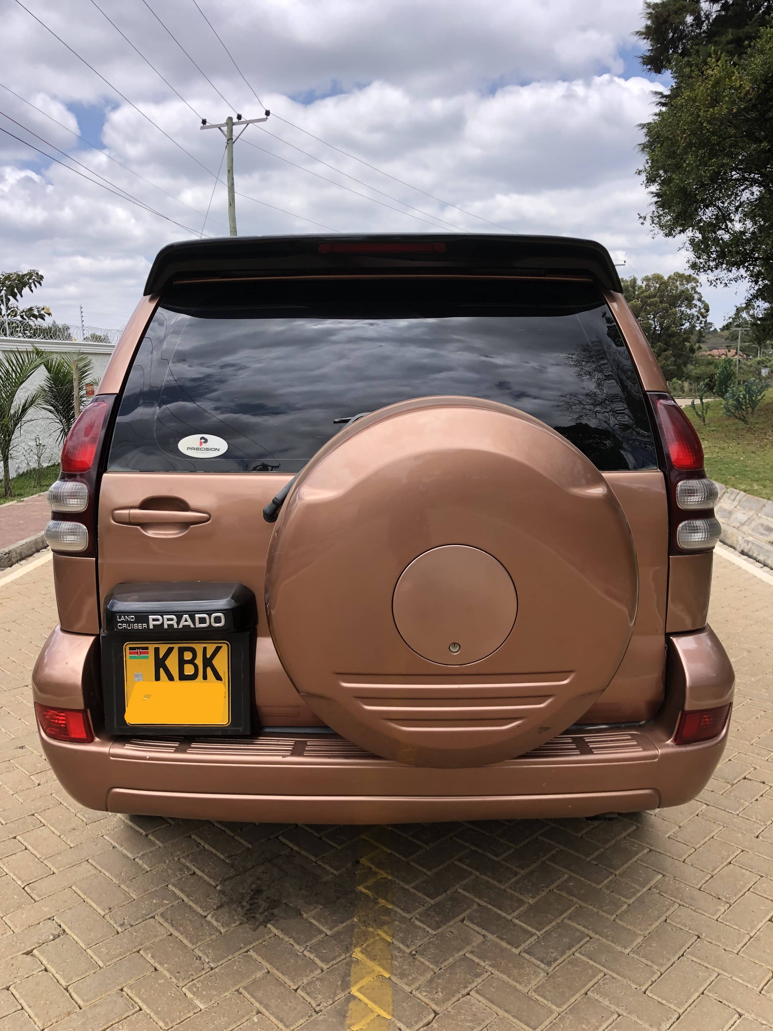 Car photo 6