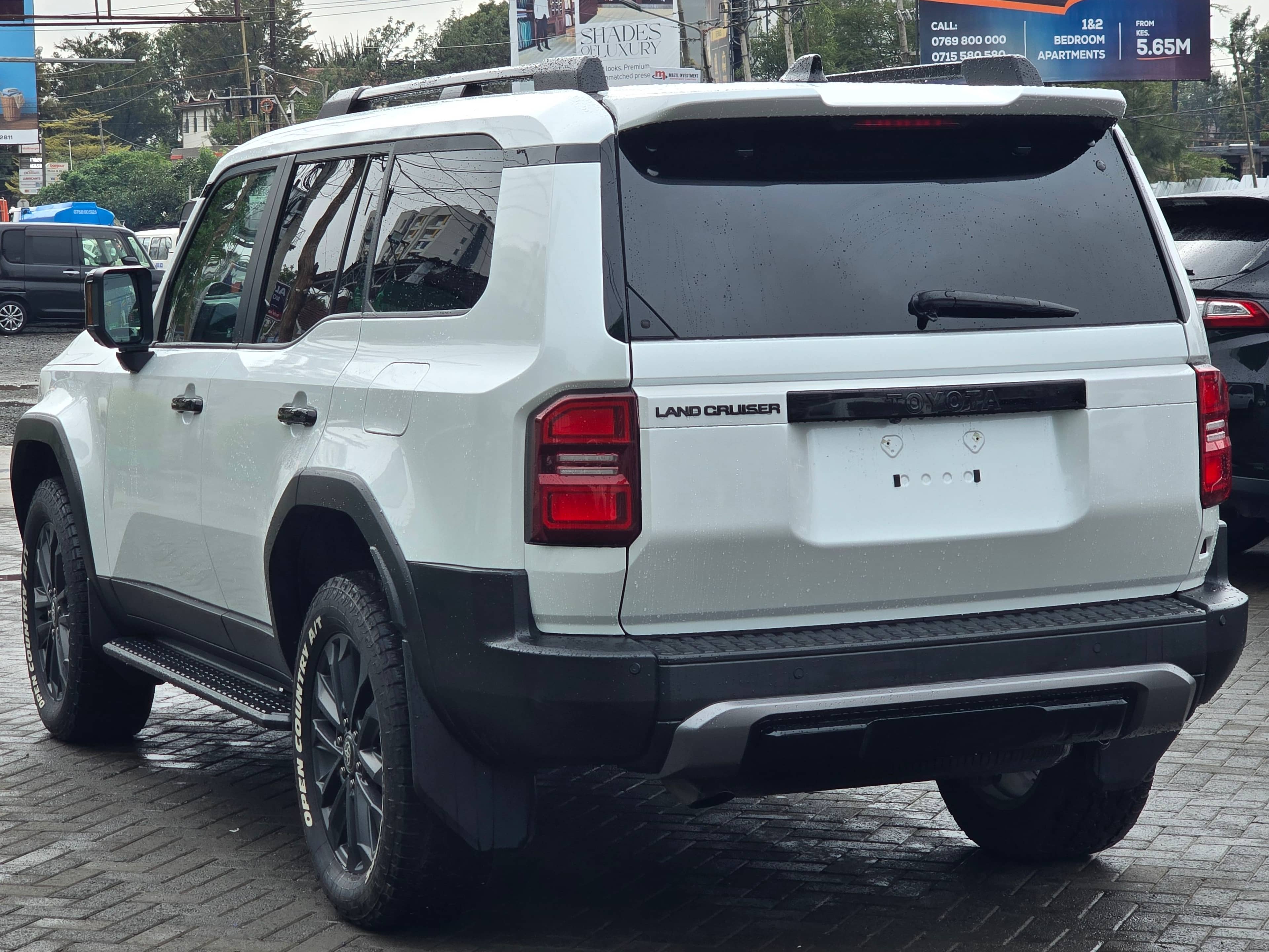 Car photo 7