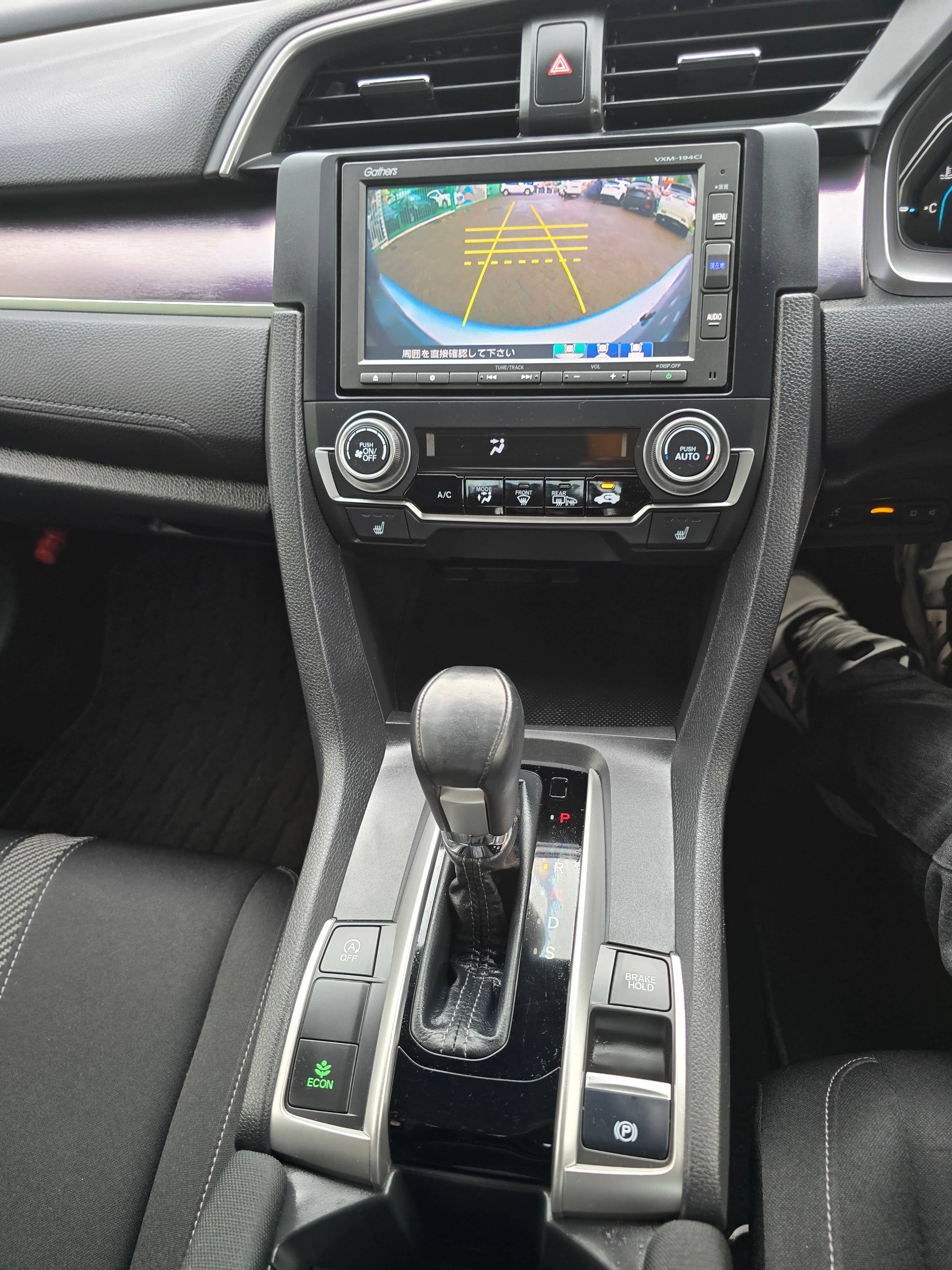 Car photo 11