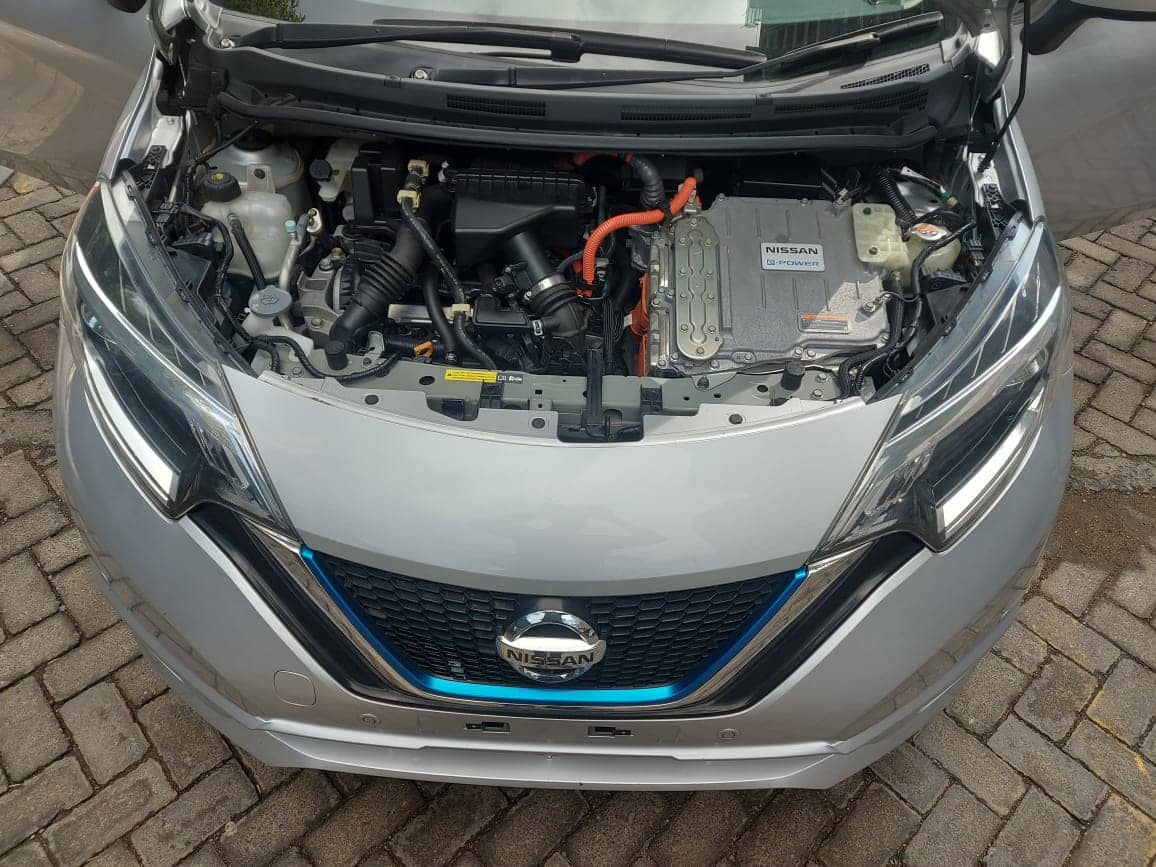 Car photo 8