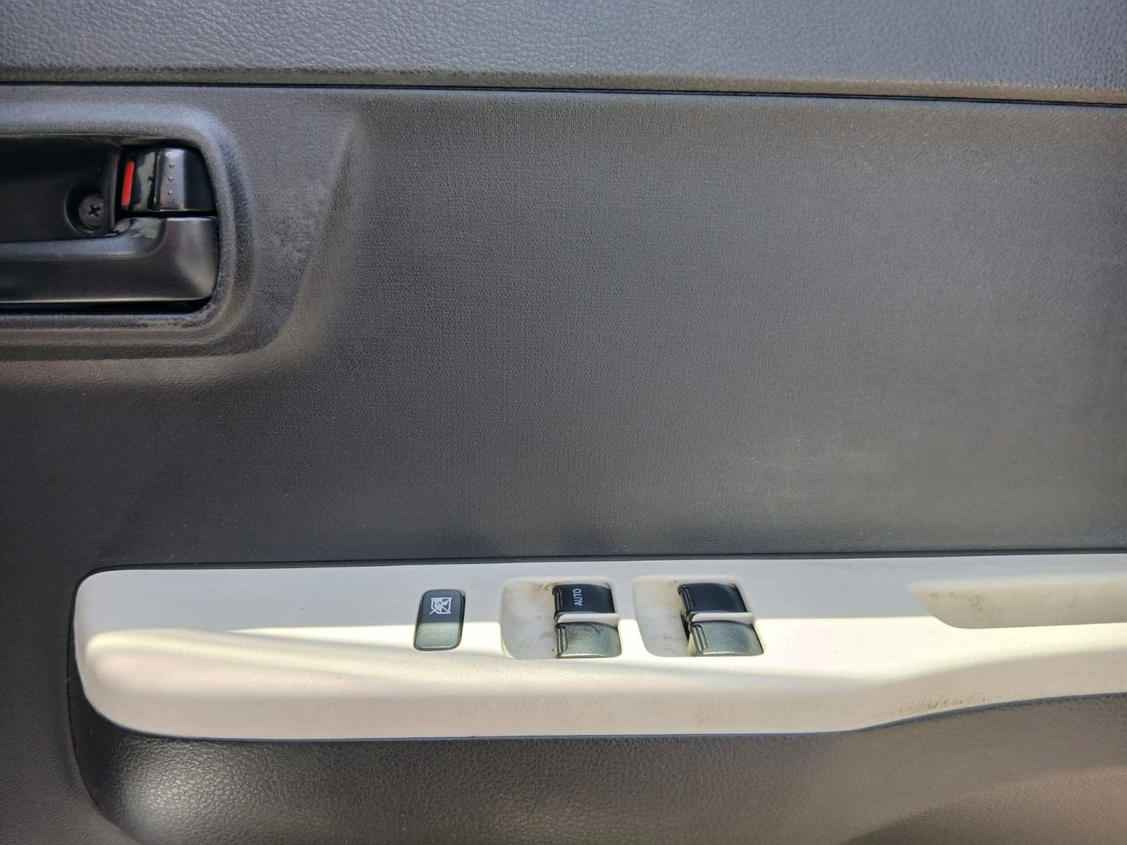 Car photo 5
