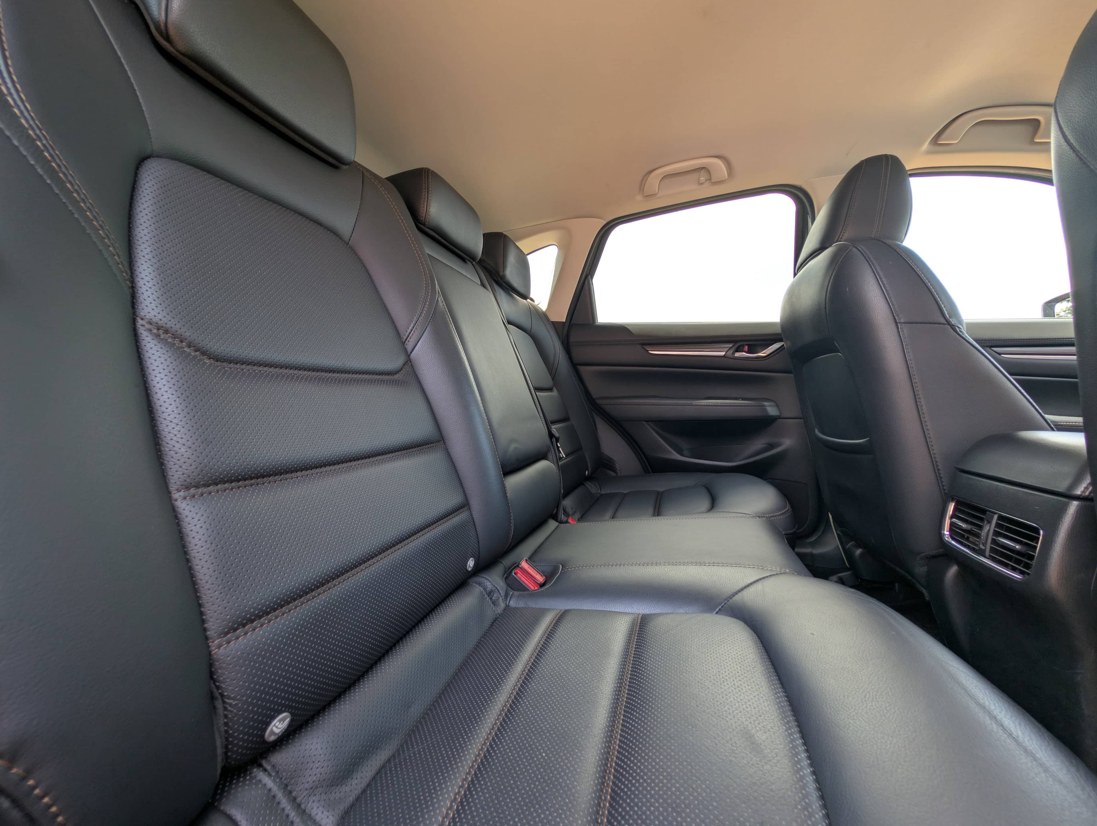 Car photo 7