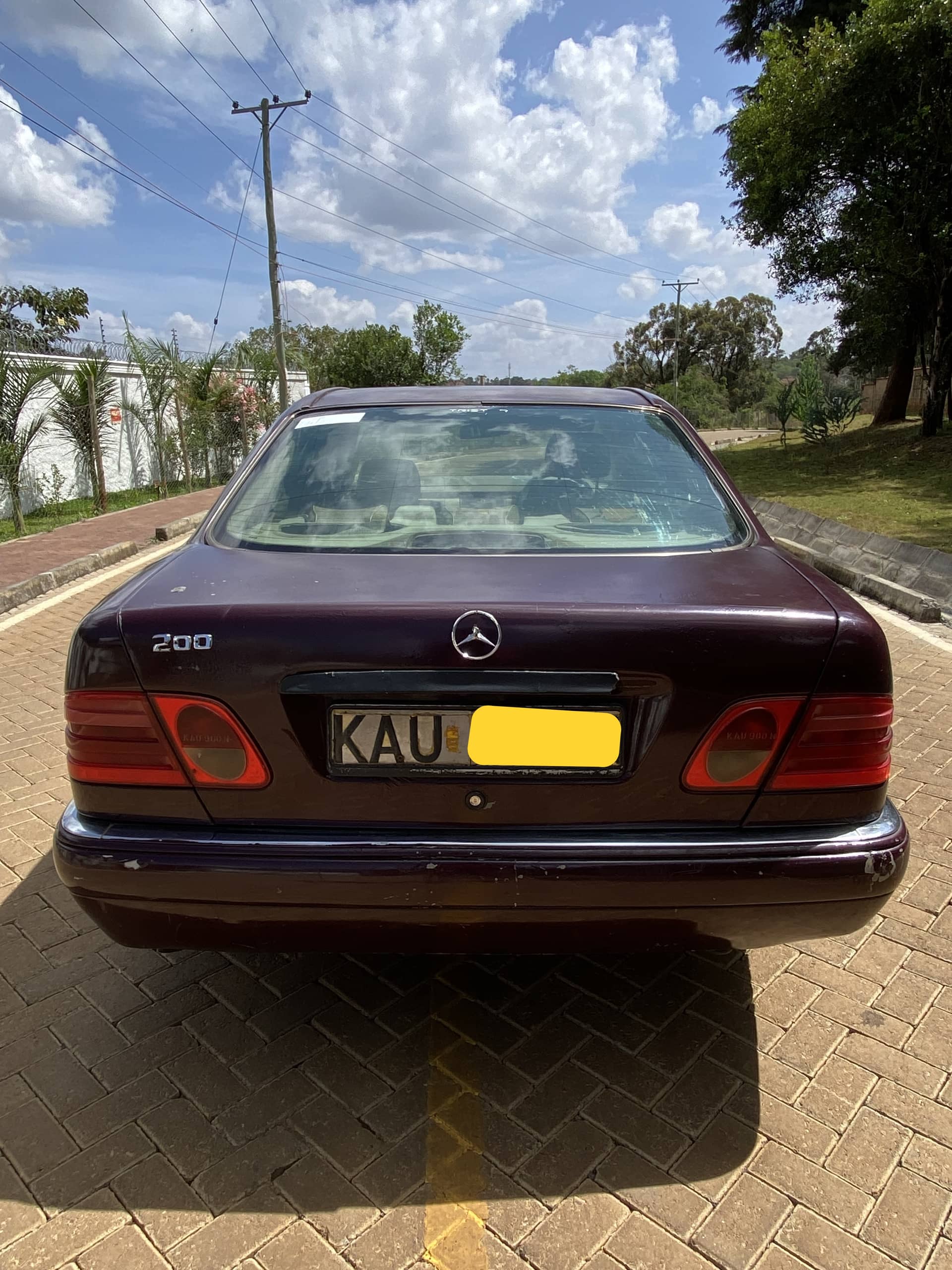 Car photo 6