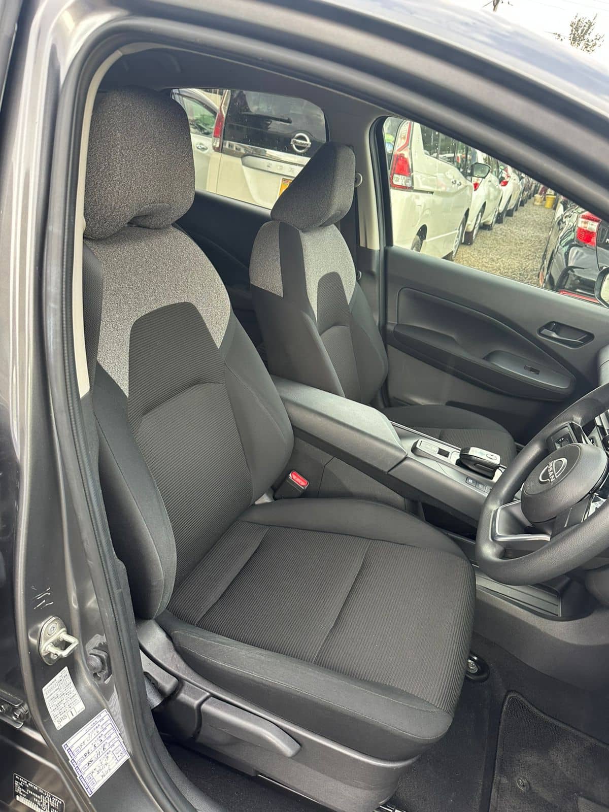 Car photo 5
