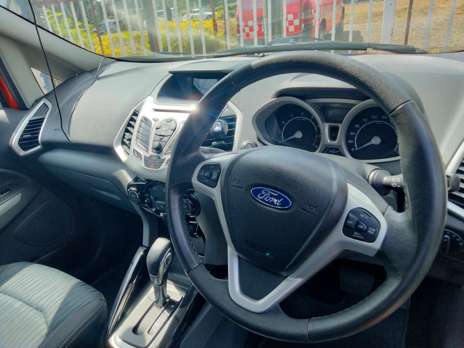 Car photo 5