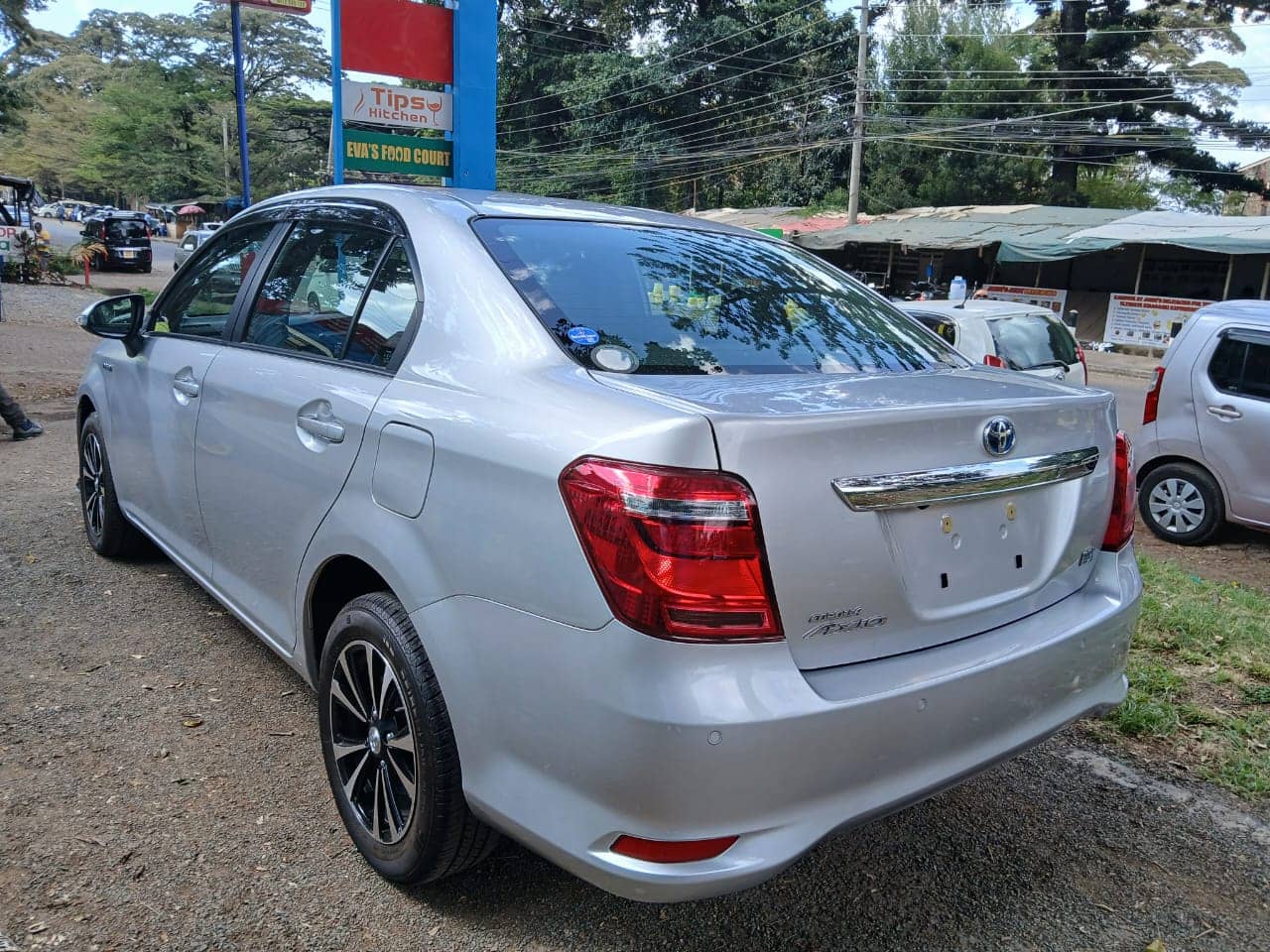 Car photo 8