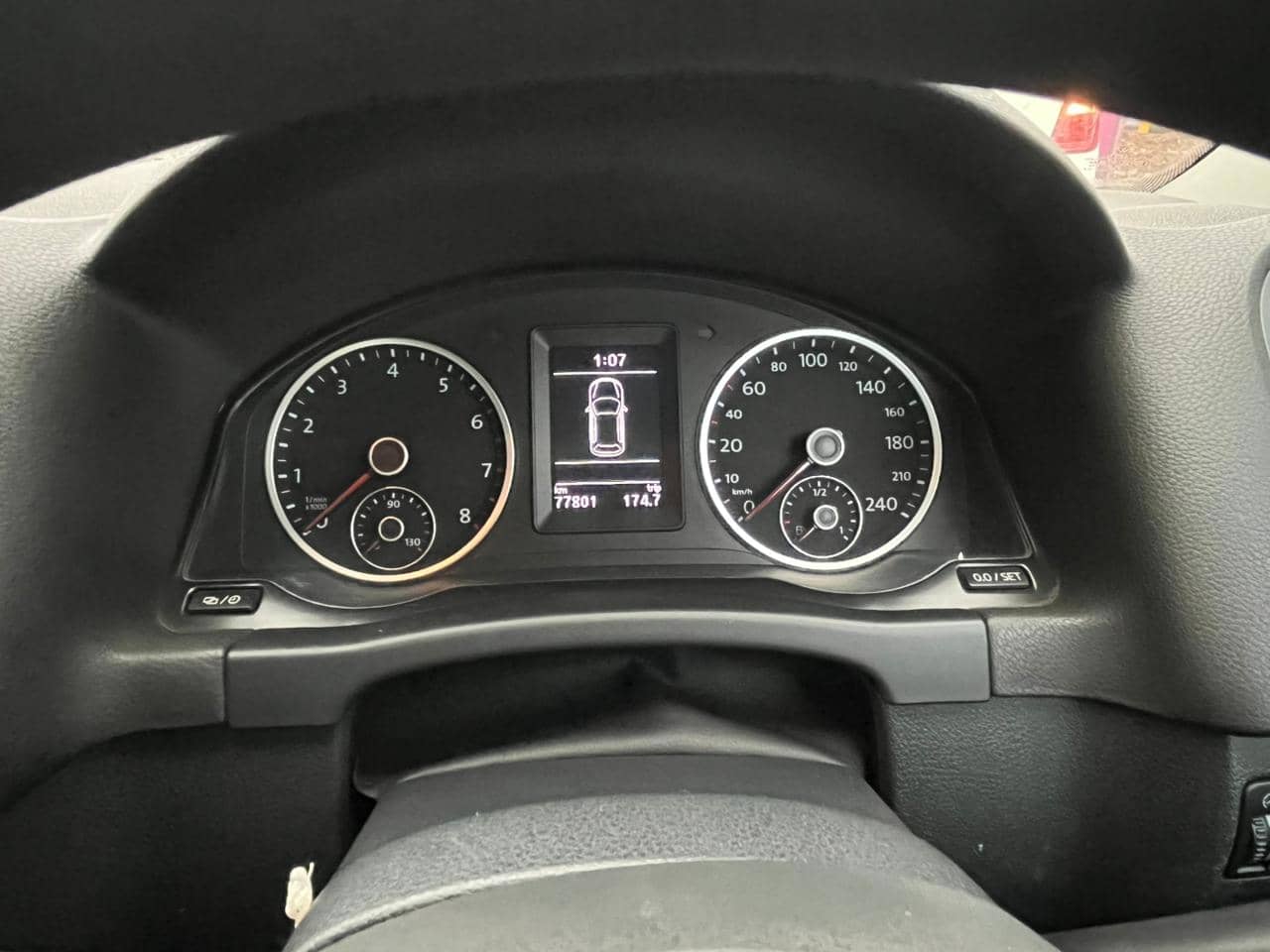 Car photo 5