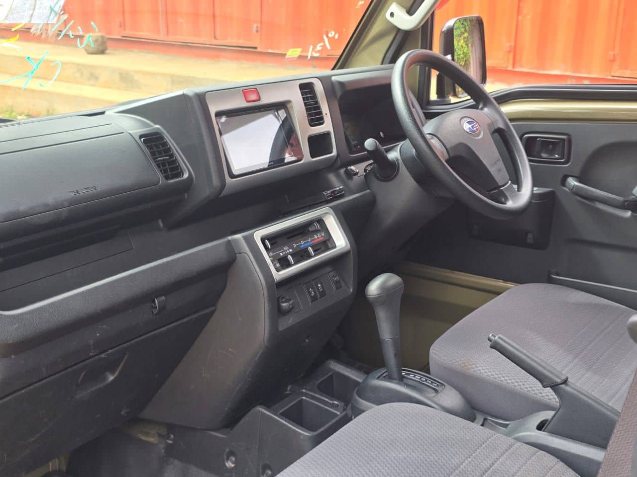 Car photo 8