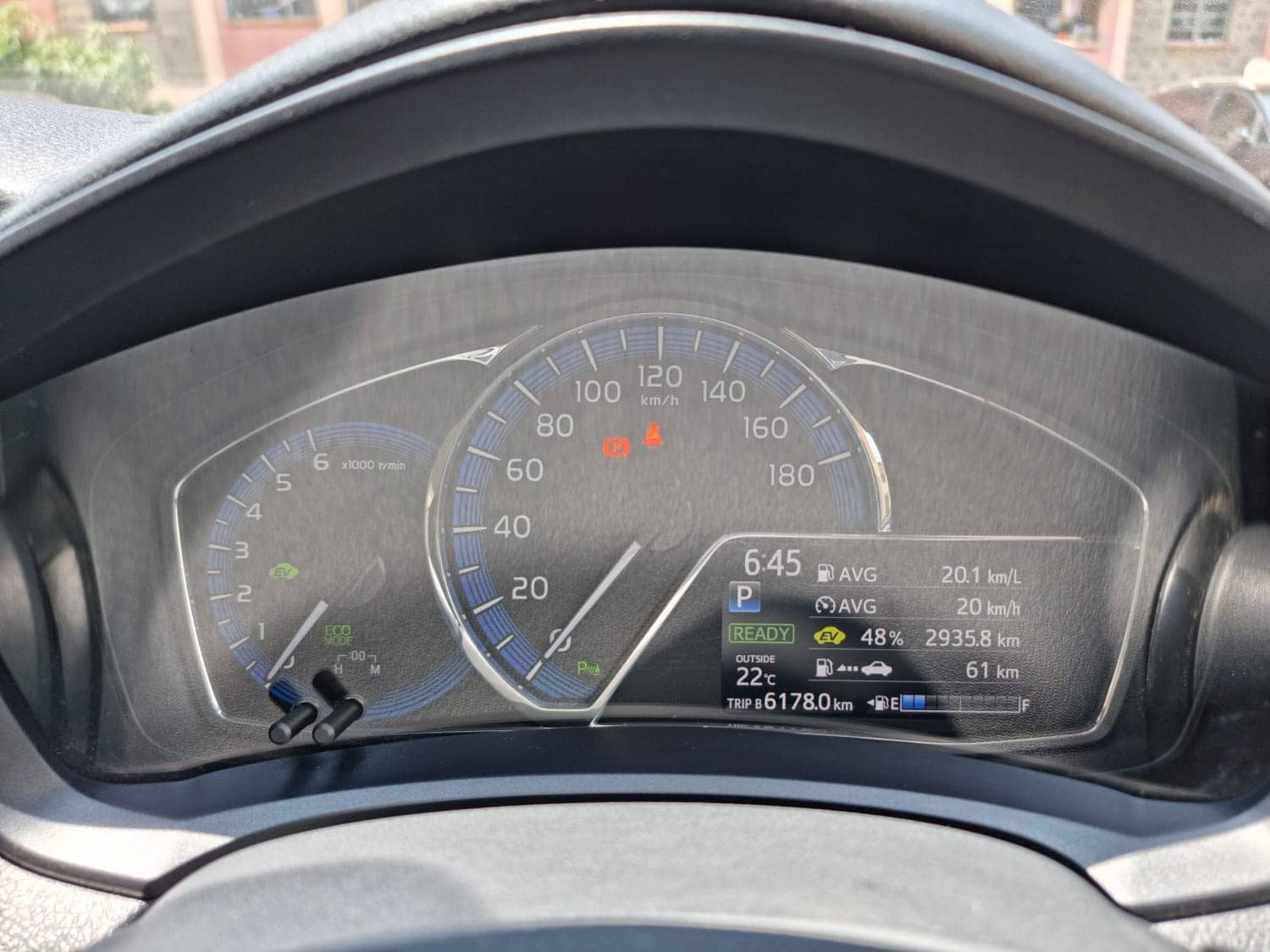 Car photo 5