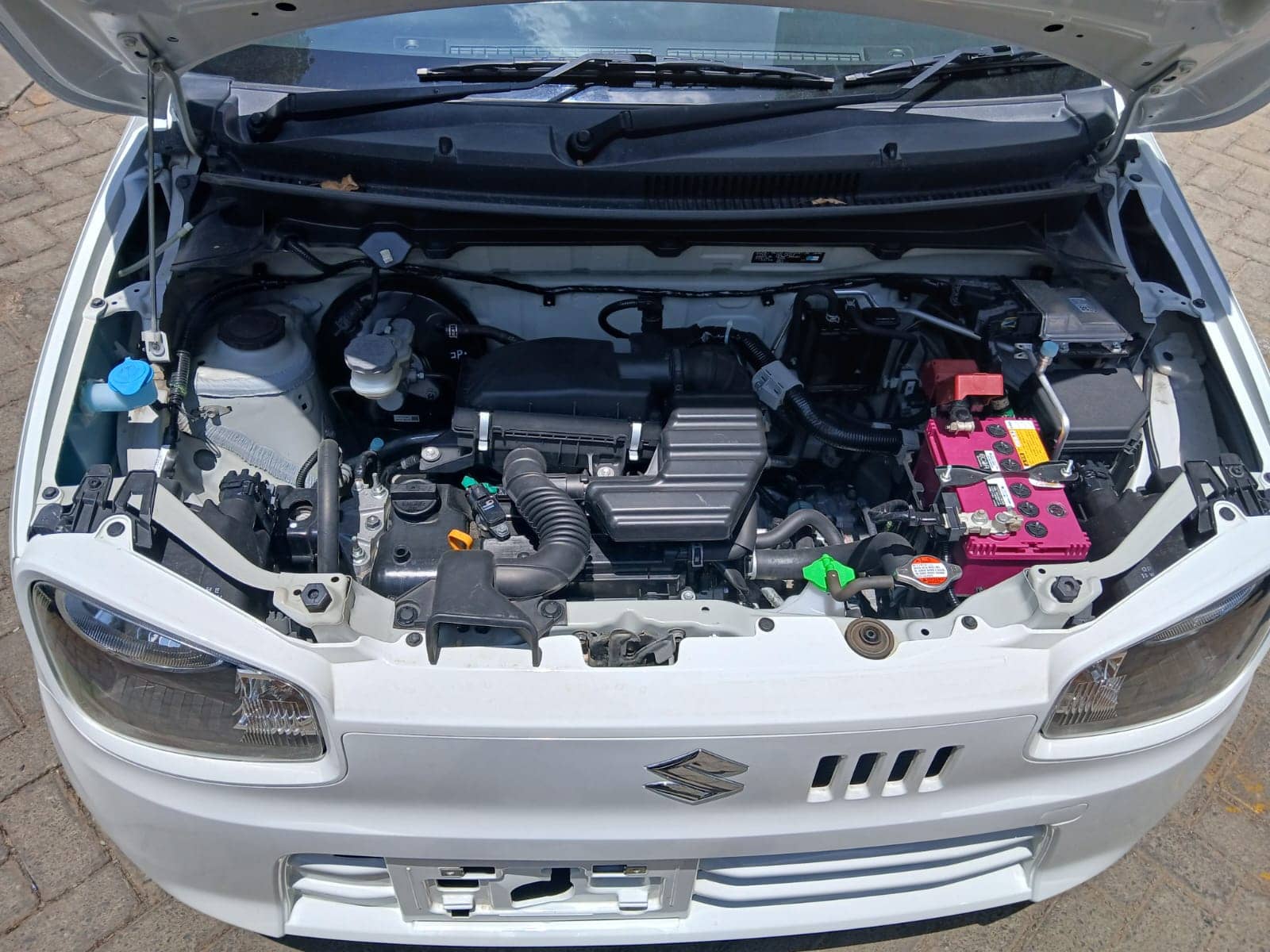 Car photo 11