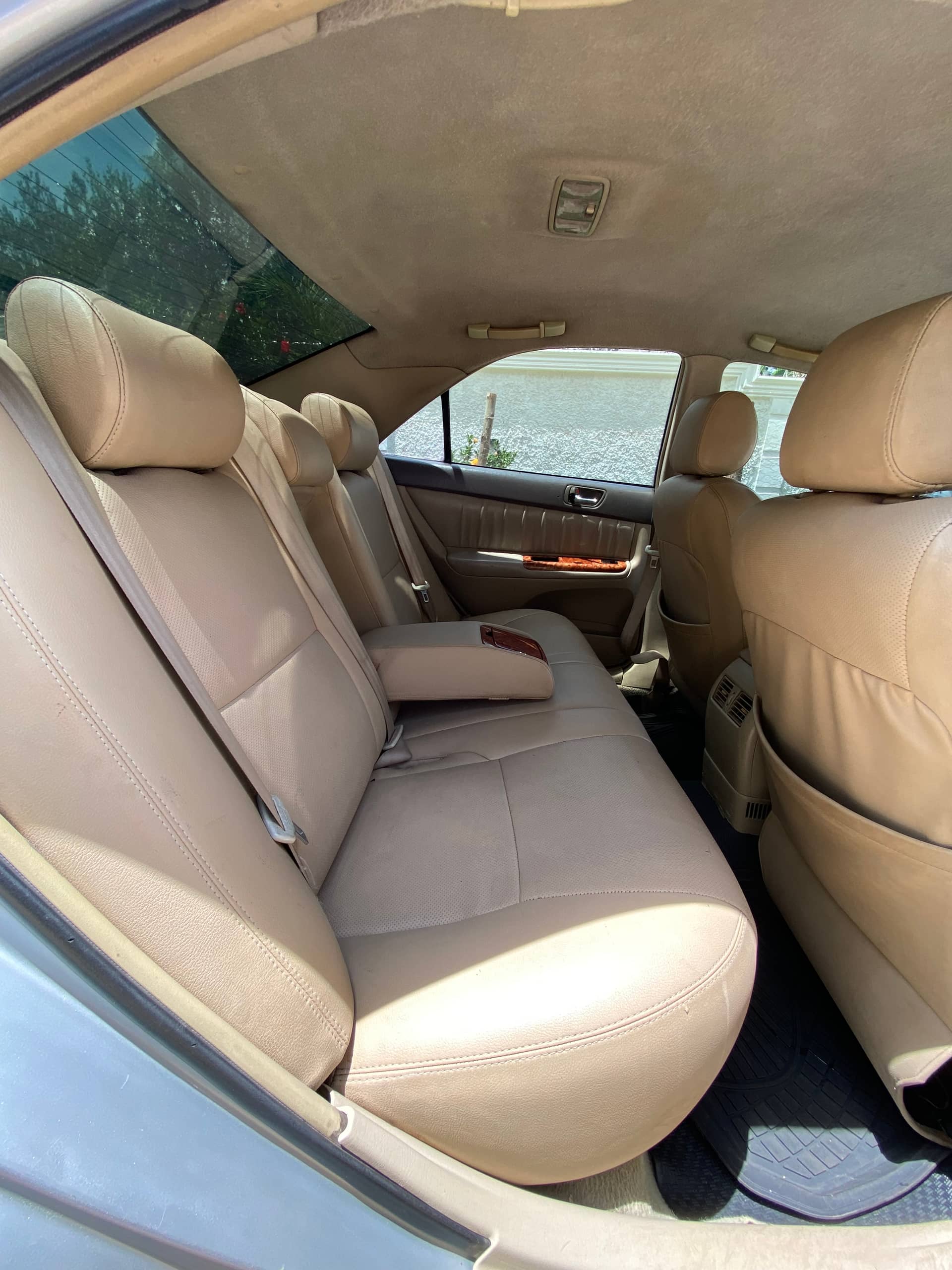 Car photo 9