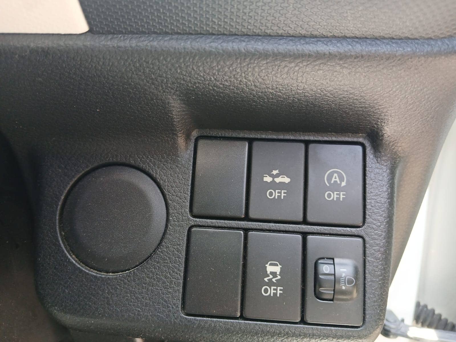 Car photo 6