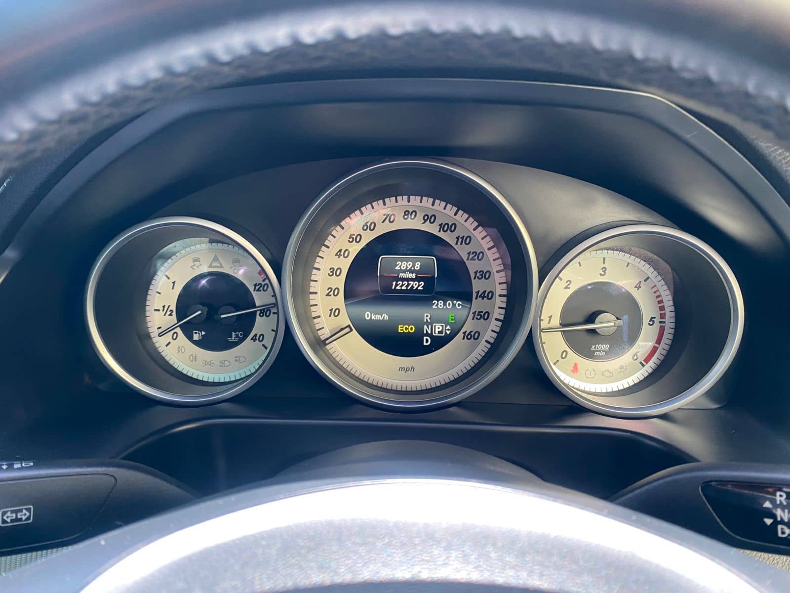 Car photo 12
