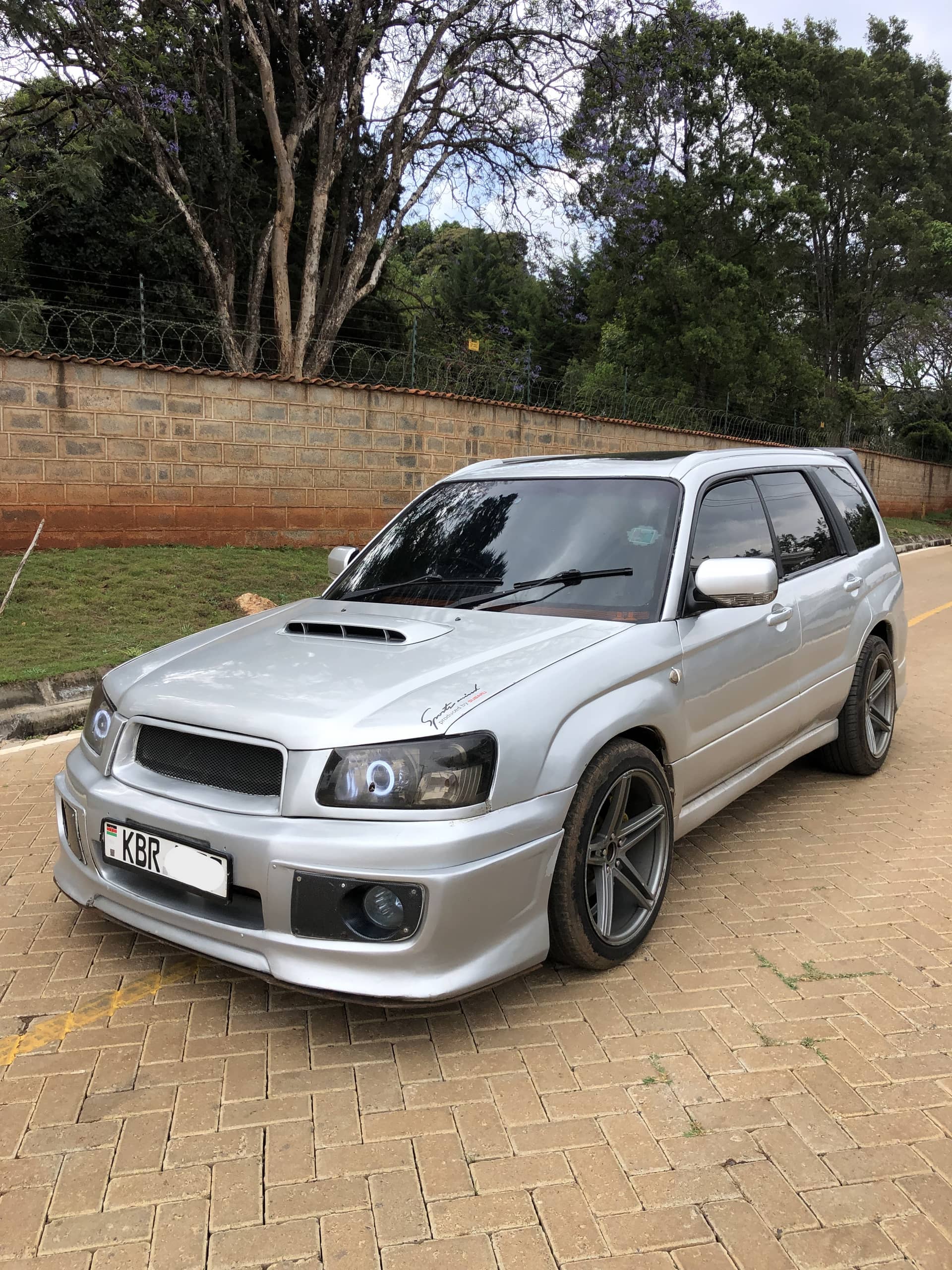Car photo 6