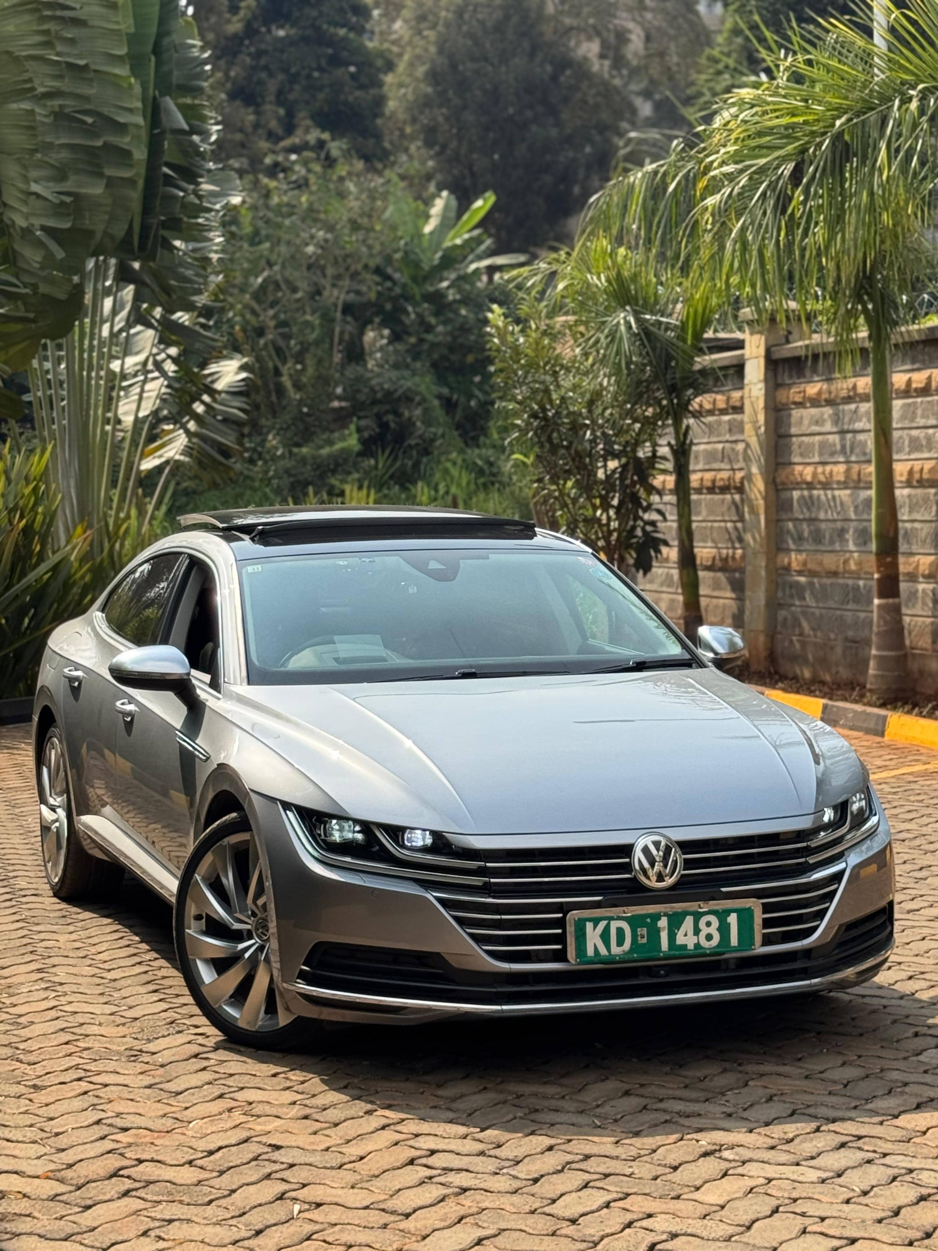 Car photo 1