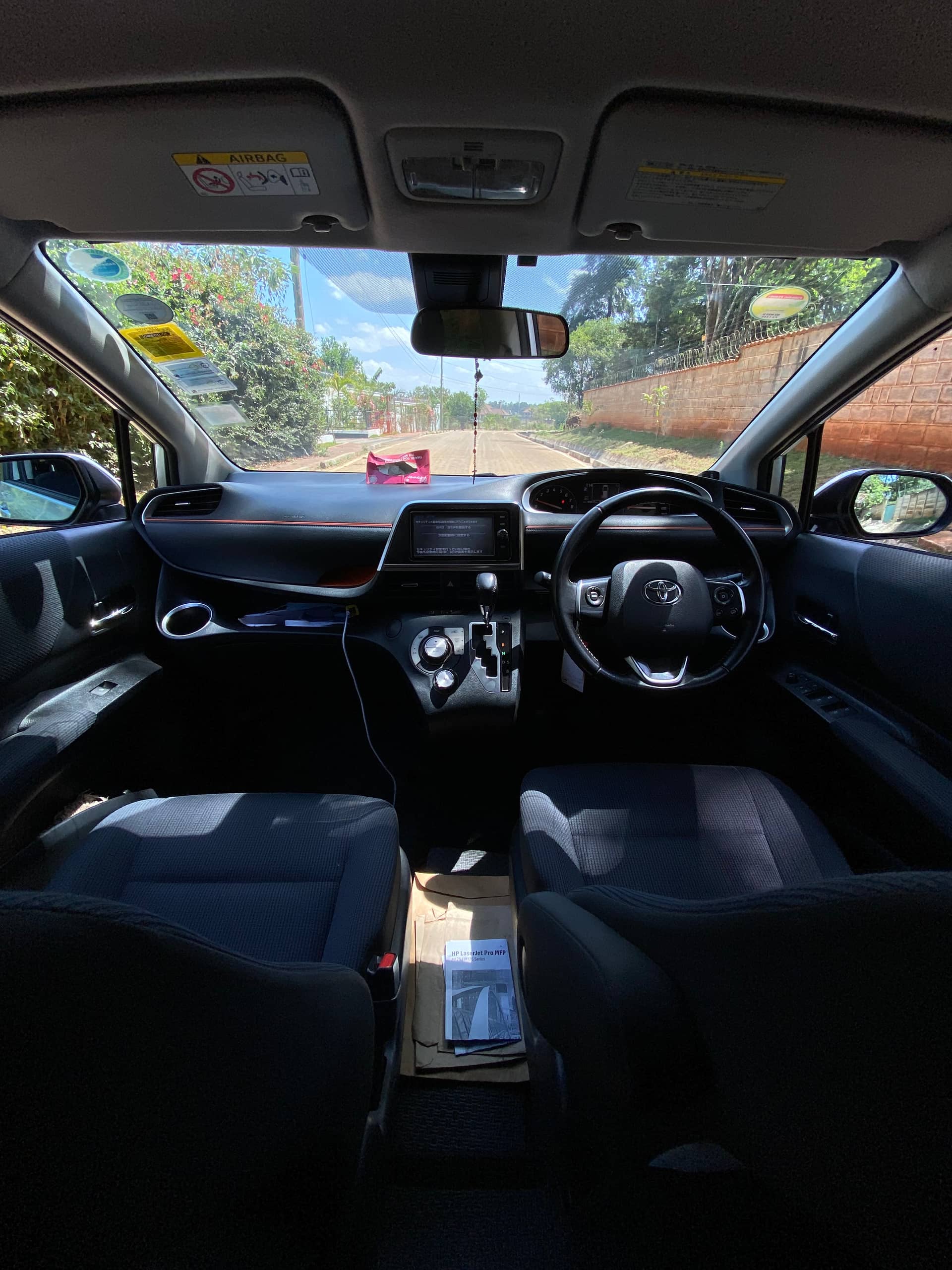 Car photo 11