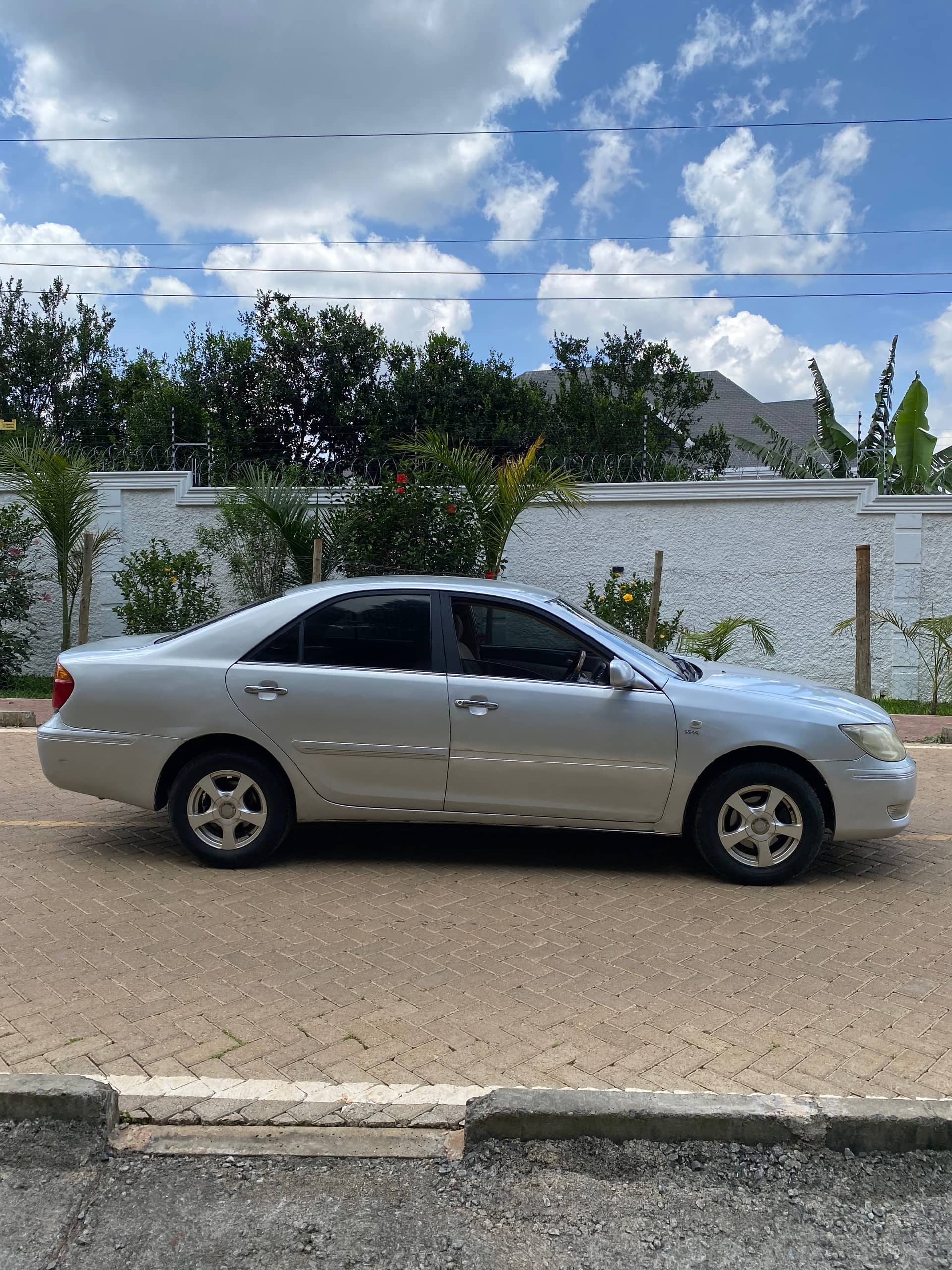Car photo 5