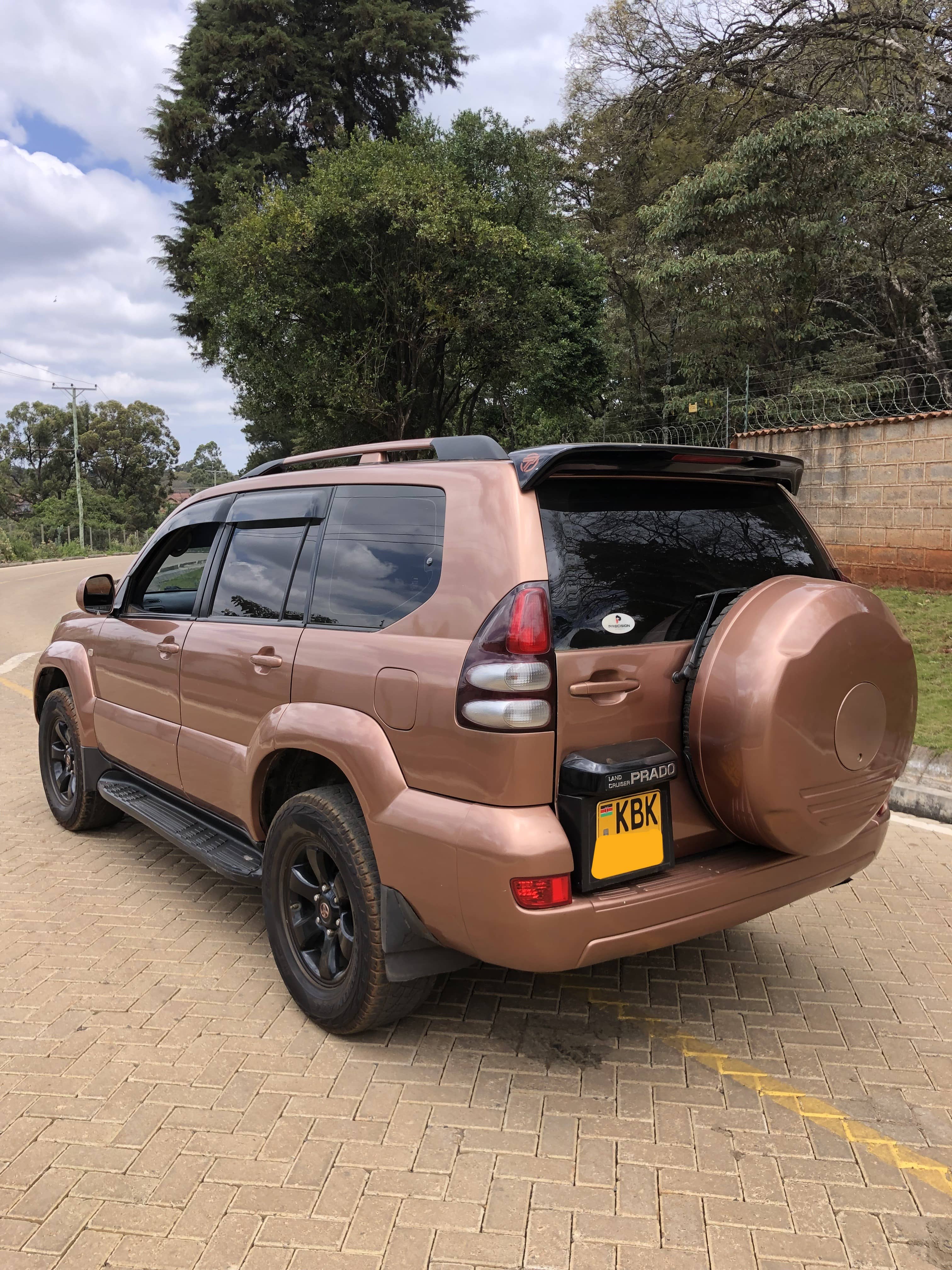 Car photo 7