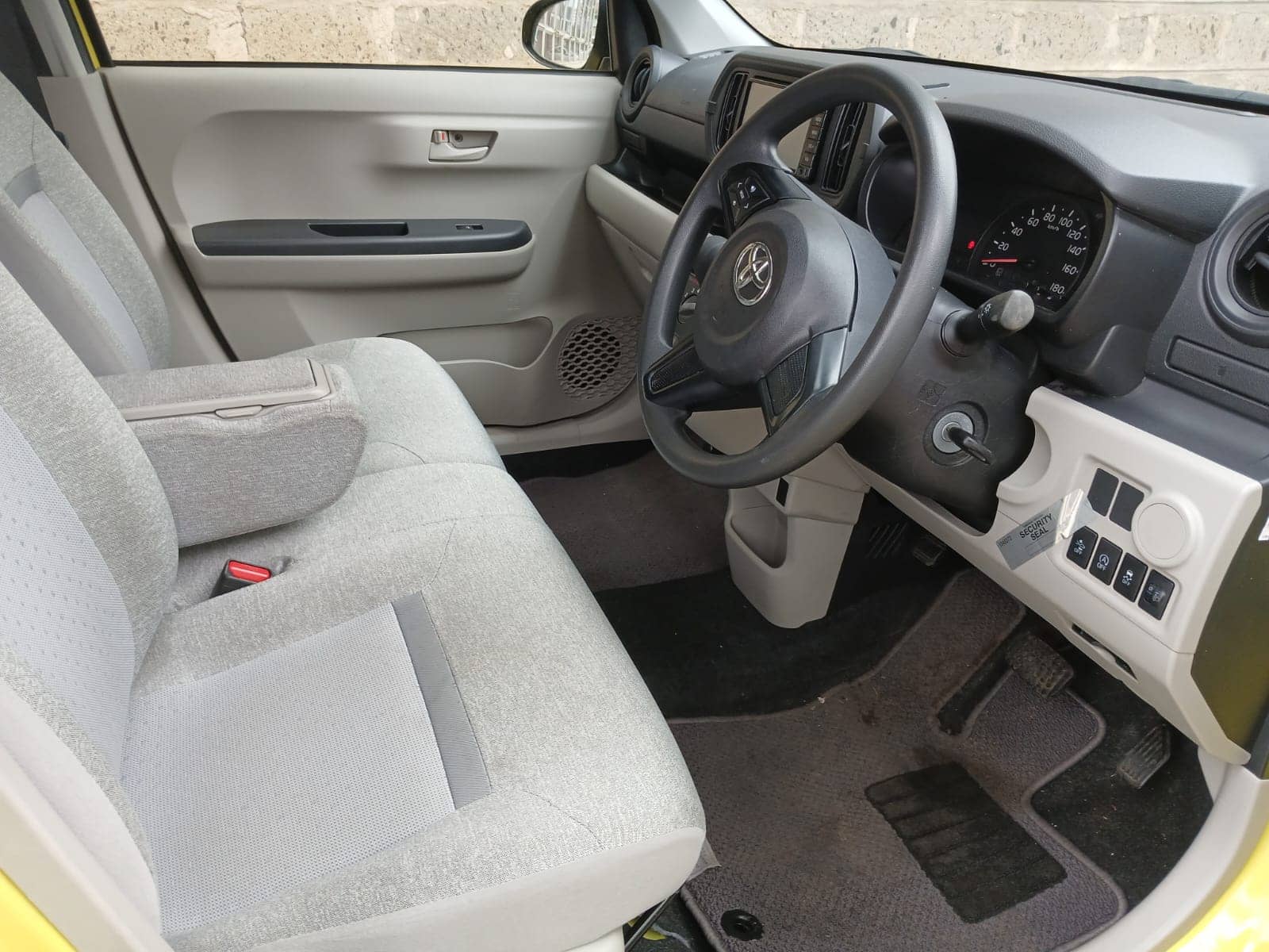 Car photo 4