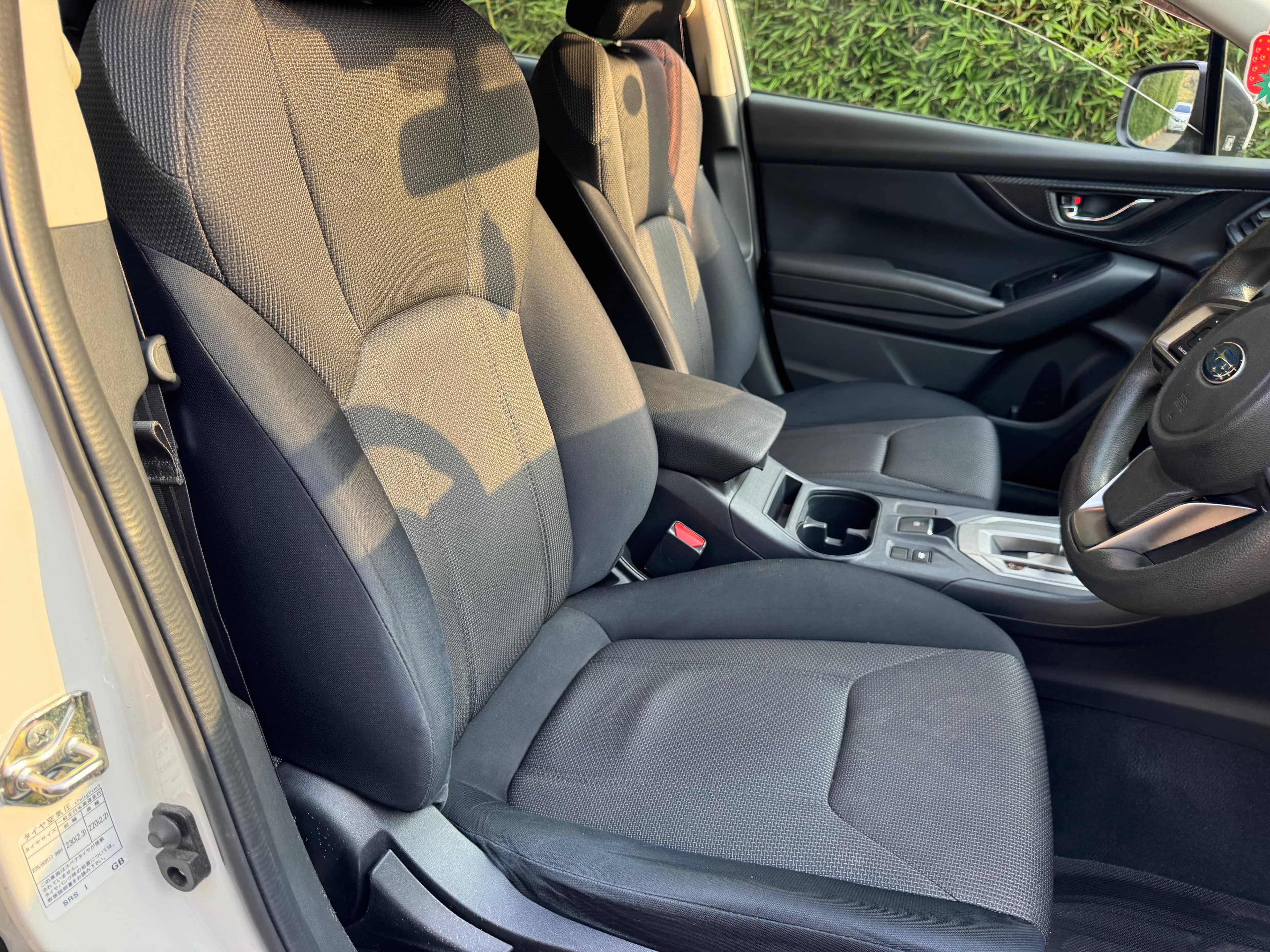 Car photo 4