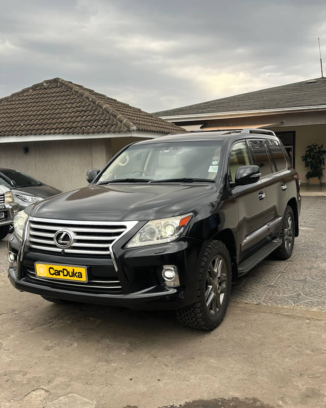 Car photo 1
