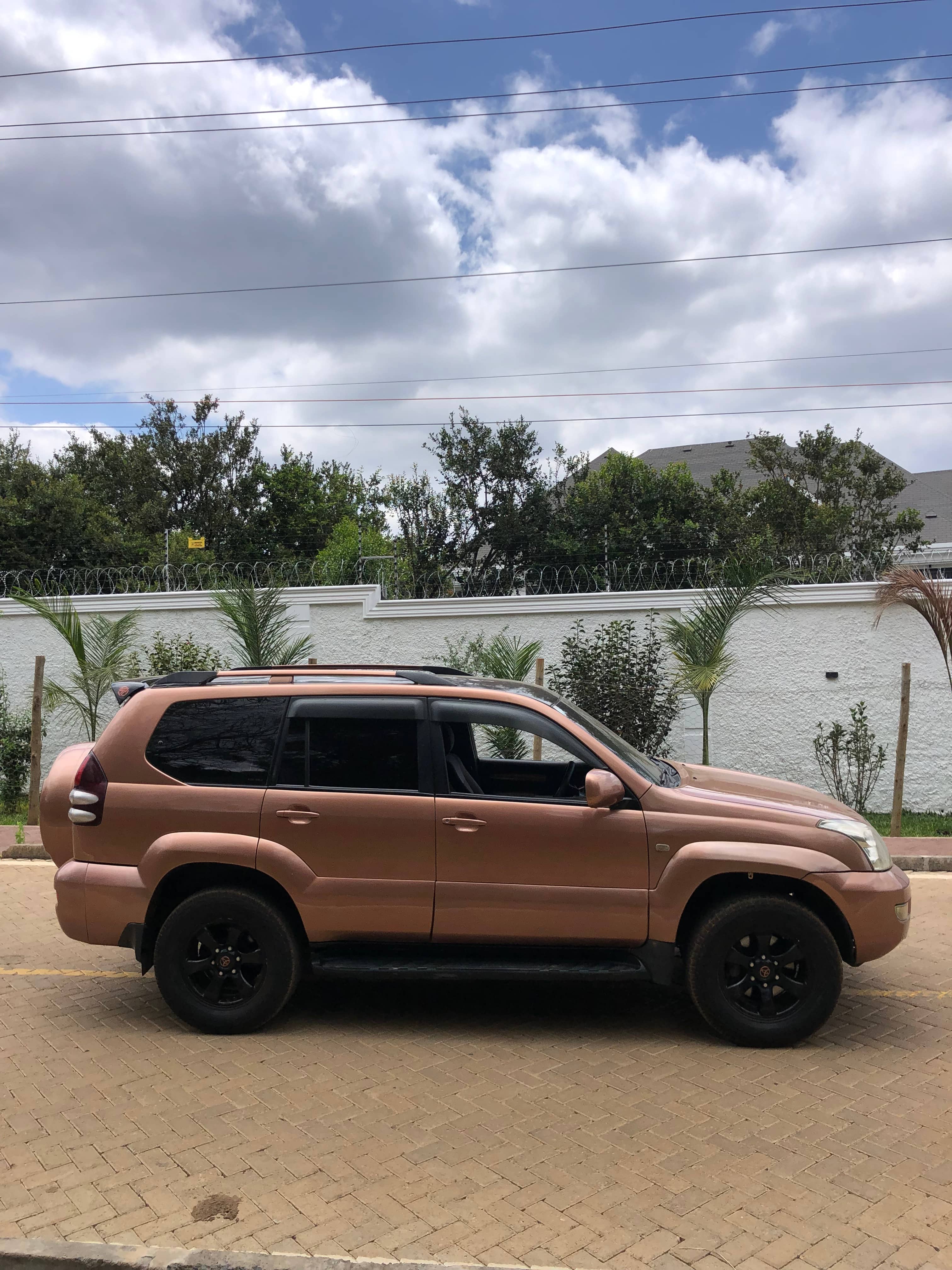 Car photo 4