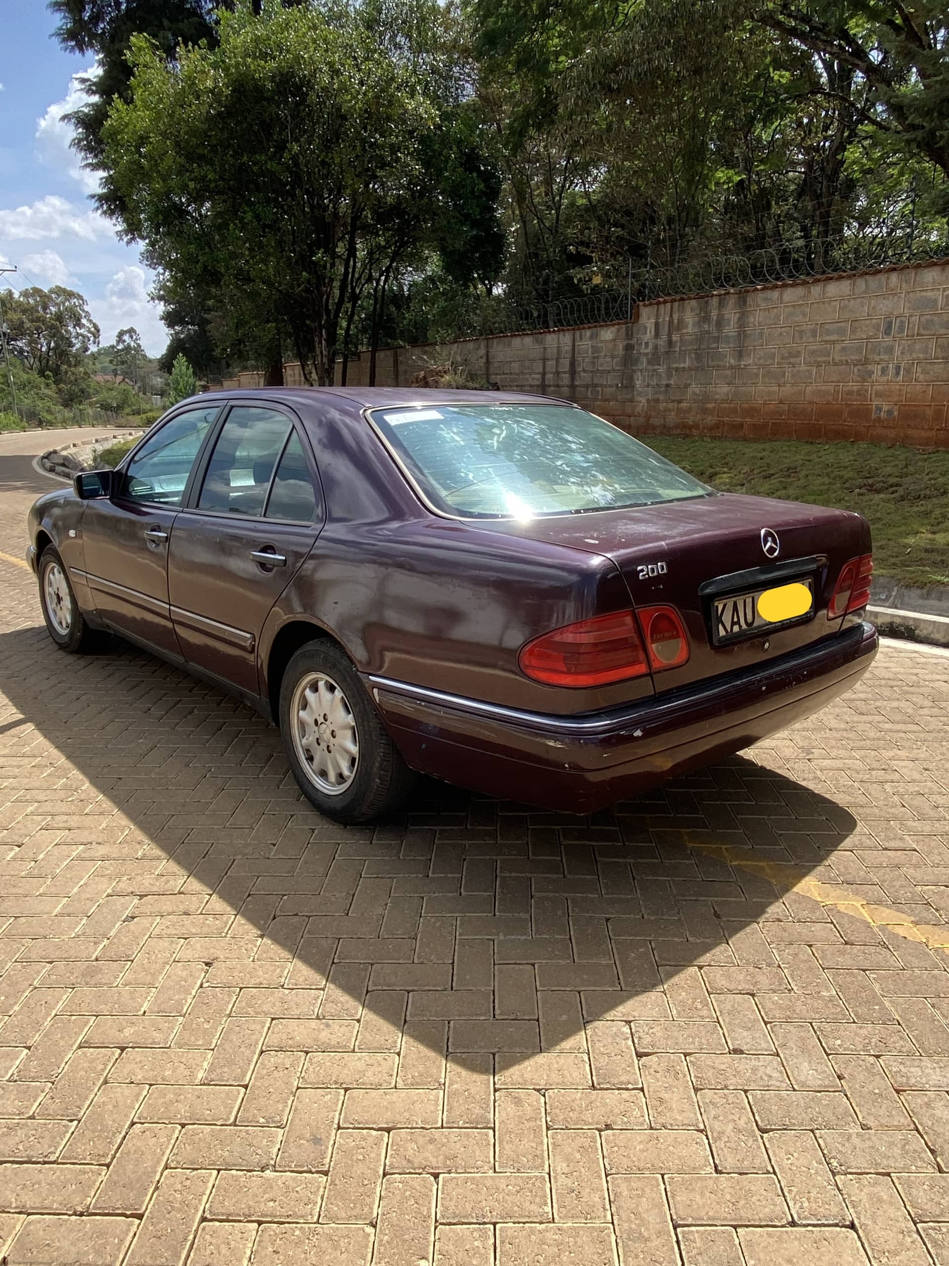 Car photo 7