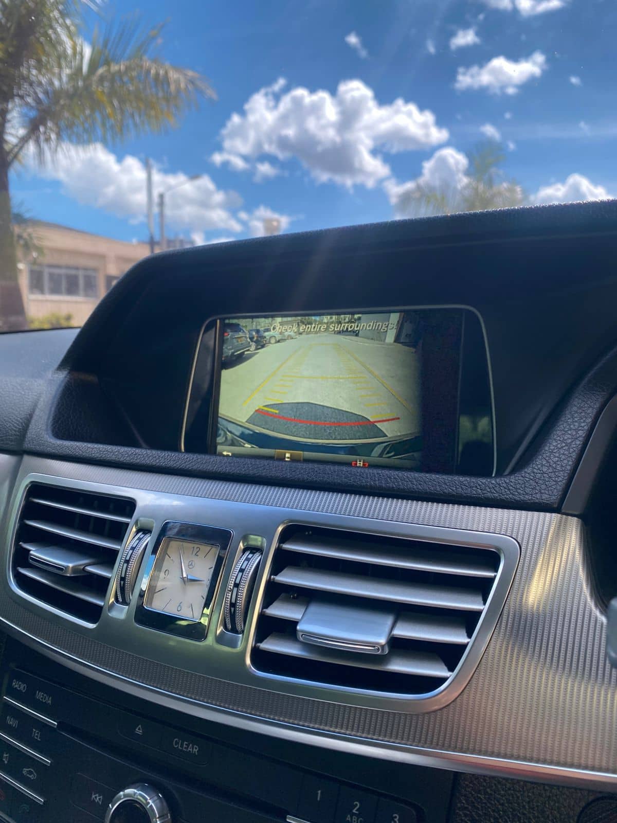 Car photo 10