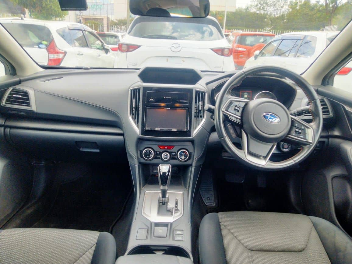 Car photo 6