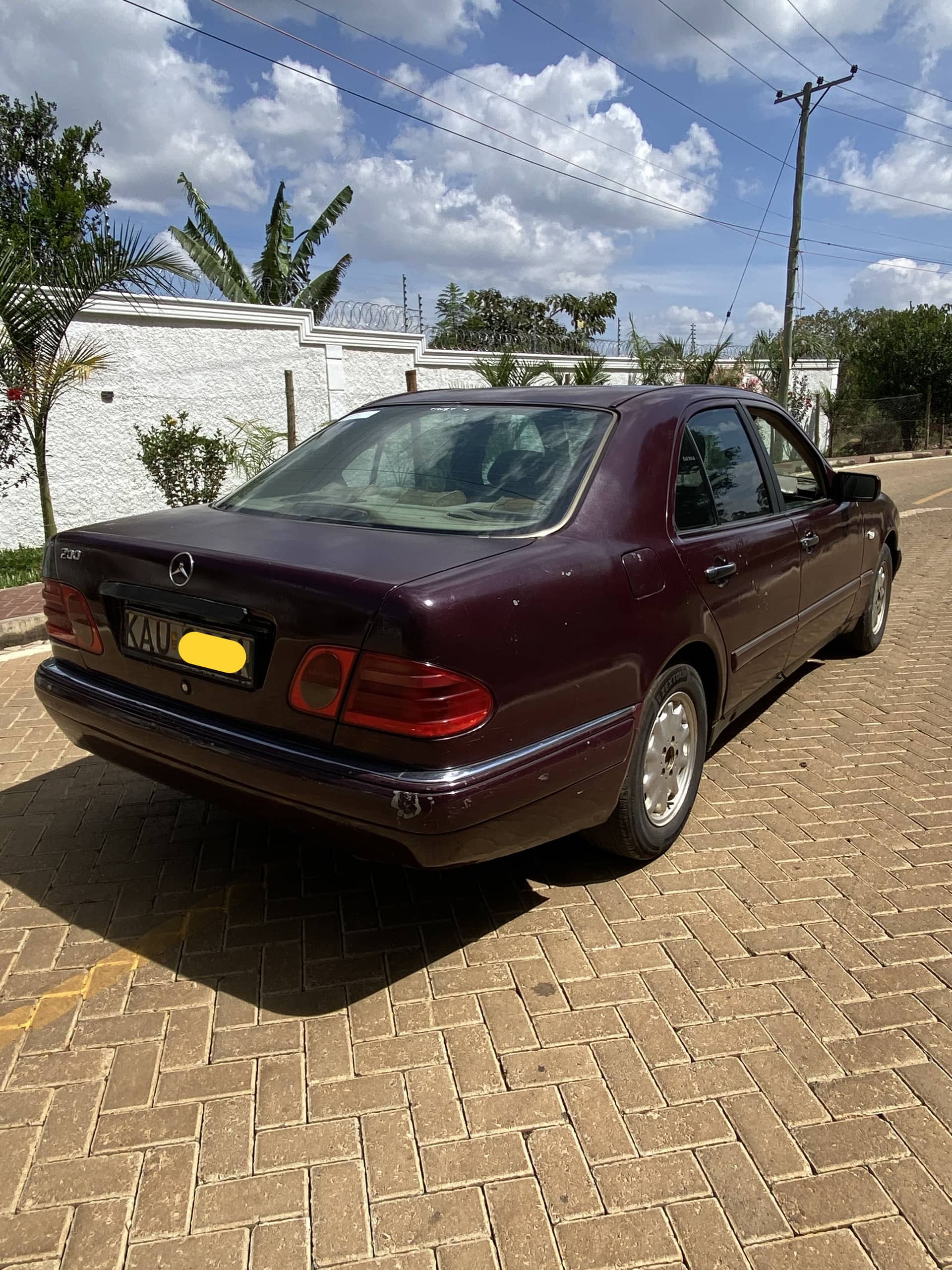 Car photo 5
